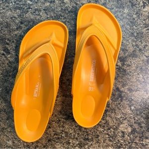BIRKENSTOCK EVA Thong Sandal Size 40 Regular